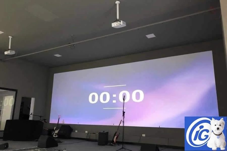 Empresa realiza projetos visuais para igrejas