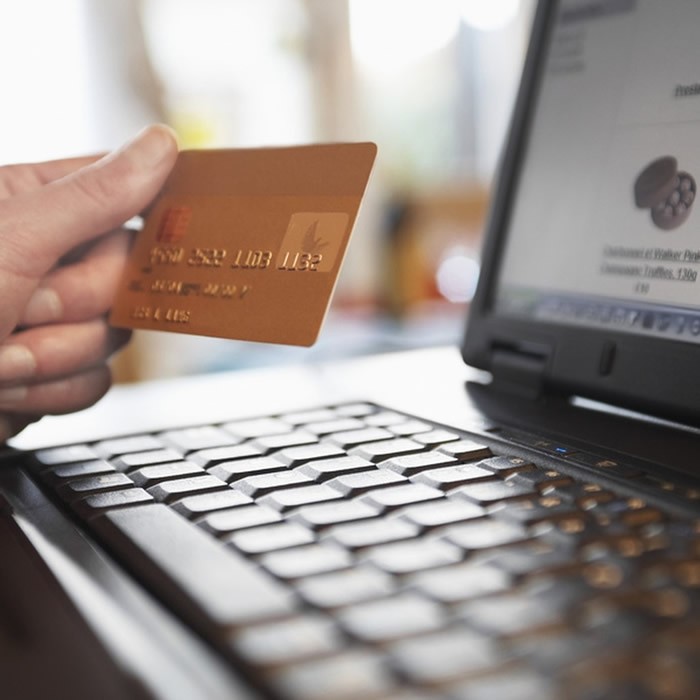 COMPRANDO PROJETOR EM UM AMBIENTE SEGURO. COMPRANDO PROJETOR EM UM AMBIENTE SEGURO.